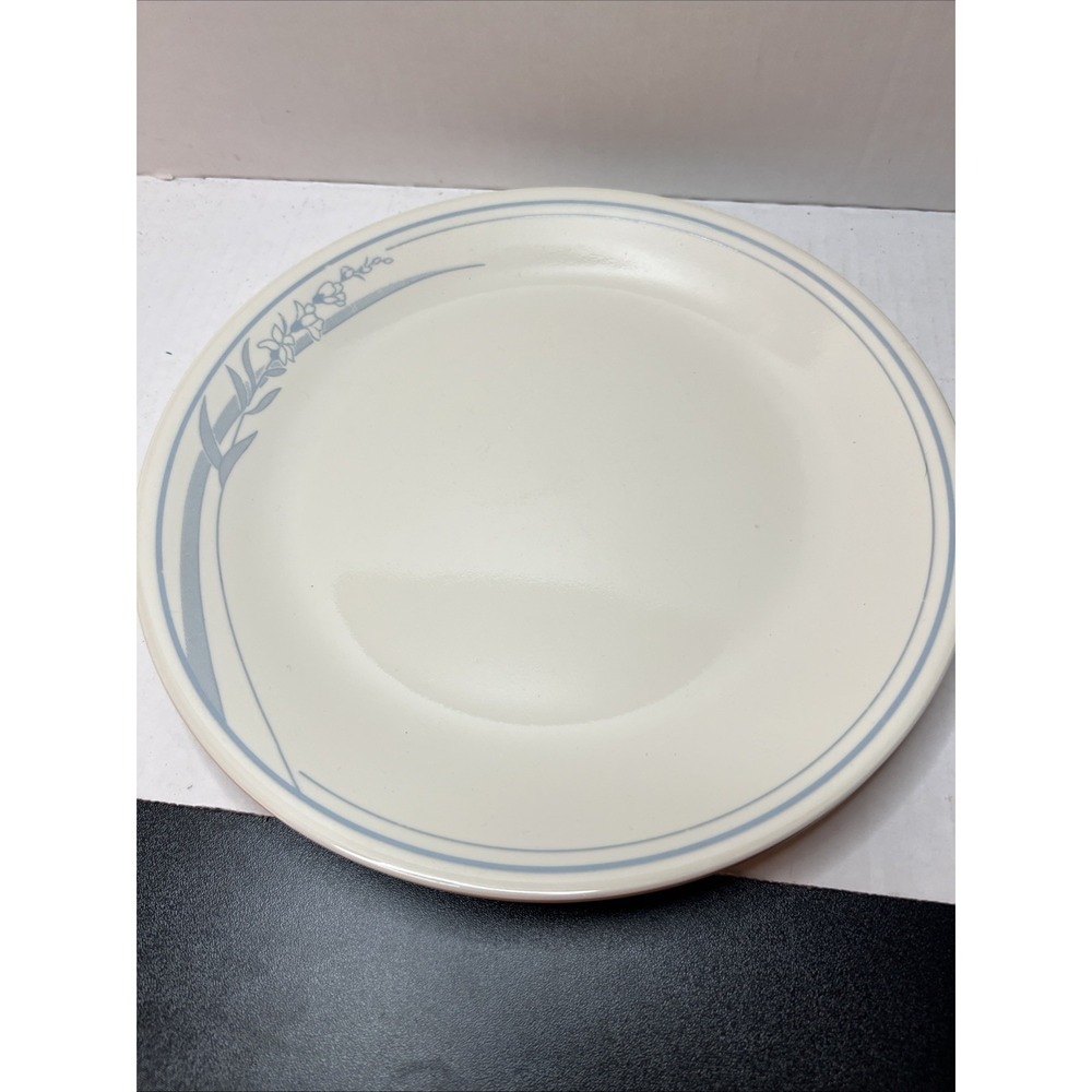 4 Vintage‎ Corelle By Corning Blue Lily Dinner Plates 10 1/4"  GUC